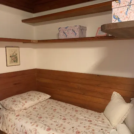 Villa 225 *